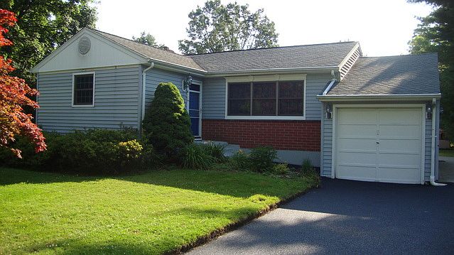1st image of 2857 Heathercrest Dr