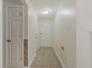 10070 Oakton Terrace Rd, Oakton, VA 22124