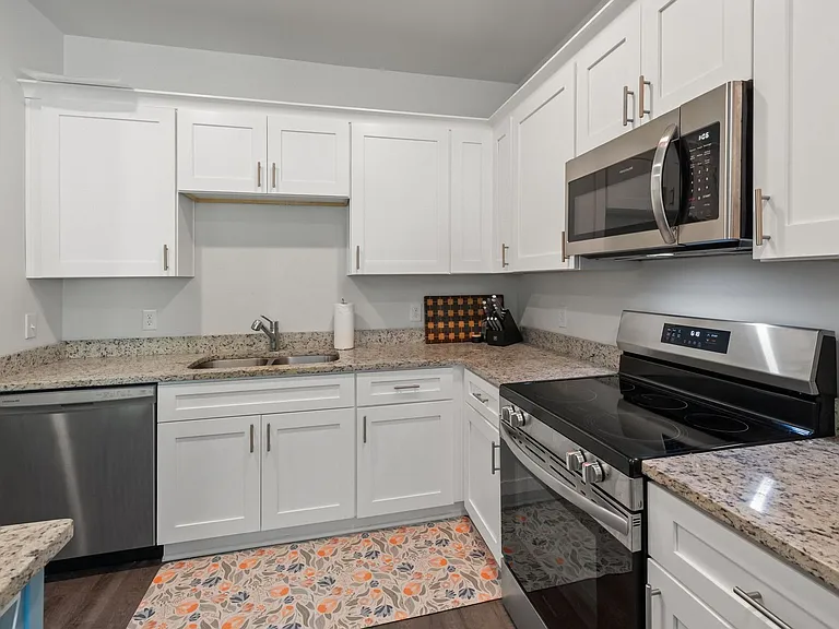 504 Governor Treutlen Cir — Photo 13