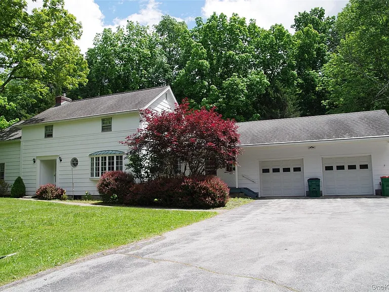 2464 Route 82 — Photo 2