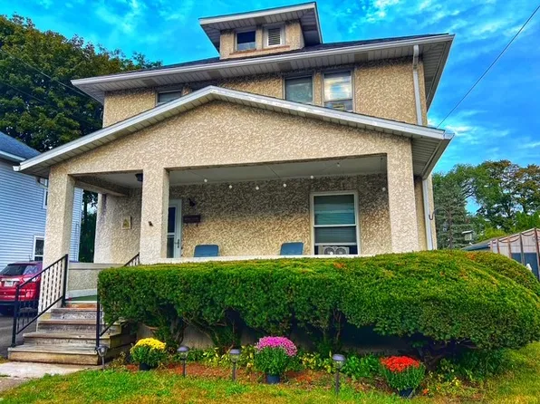 8 S Knight Ave, Endwell, NY 13760