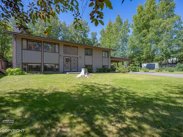 8020 Huckleberry St, Anchorage, AK 99502