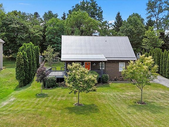 5th image of 85 Meadow Dr