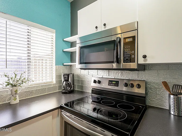 18616 N 34th Ave #5 — Photo 19