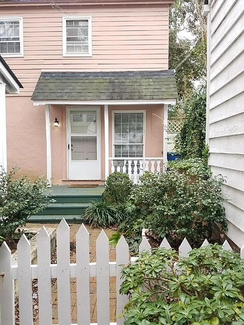 Front entrance view from Dock Street