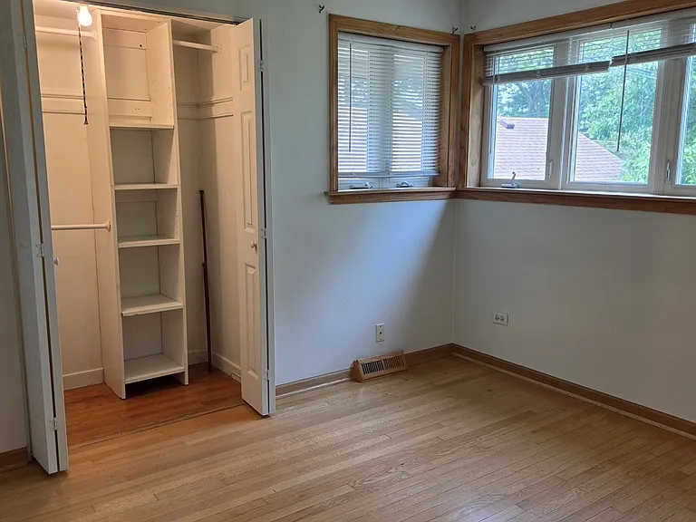 8418 W Crain St — Photo 33