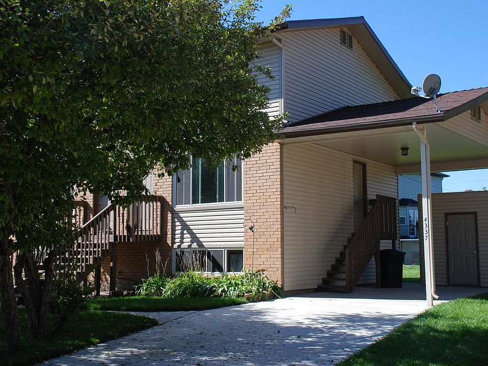 Riverdale Townhouse Duplex