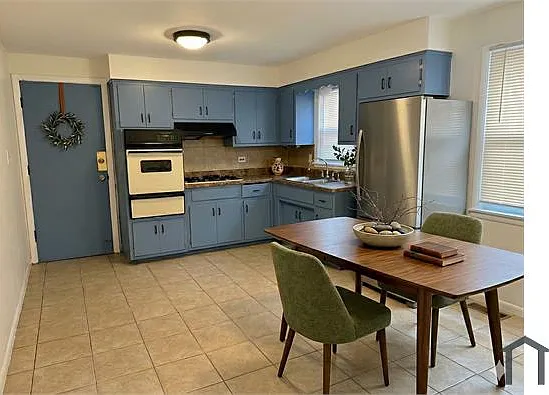 2 bed, $1,675 — Photo 2