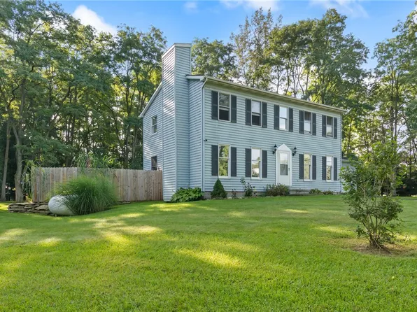 5482 Bushwood Rd, Ontario, NY 14519