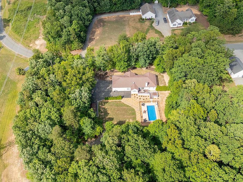 1st image of 4602 Magnolia Harbour Dr