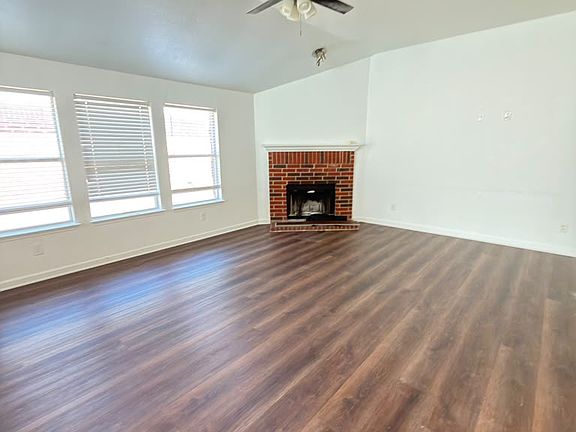 5th image of 9409 Goldenview Dr