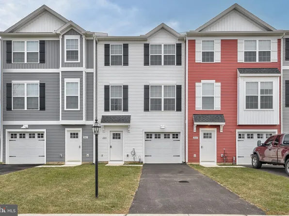 2026 Terrace View Ln, Mechanicsburg, PA 17055