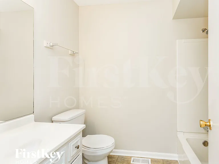 1220 Lehnertz Cir — Photo 12