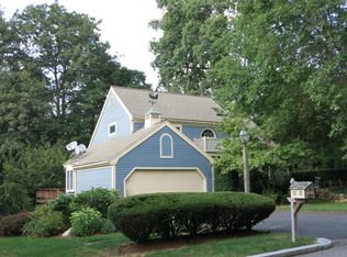 1 Mayflower Cir, Framingham, MA 01702