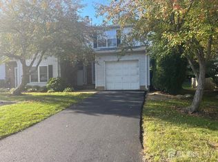 11 Deerfield Ln, Jamesburg, NJ 08831