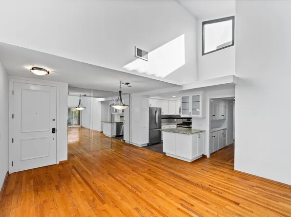 8601 Falmouth Ave APT 410, Playa Del Rey, CA 90293