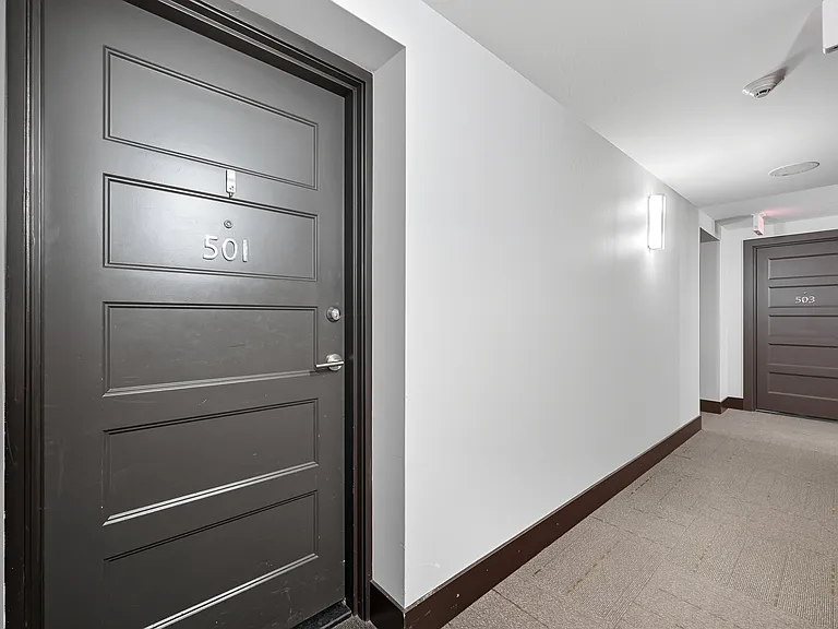 15 Kings Wharf Pl #501 — Photo 2