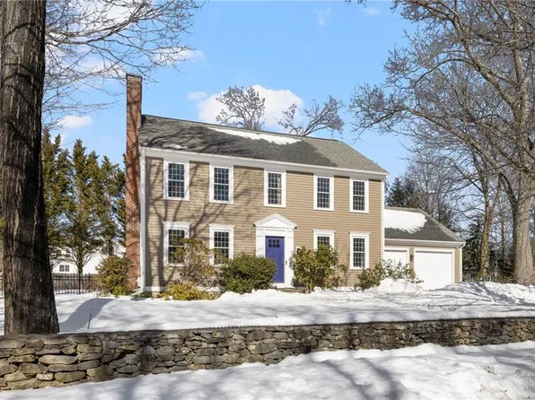 23 Morra Way, Rumford, RI 02916