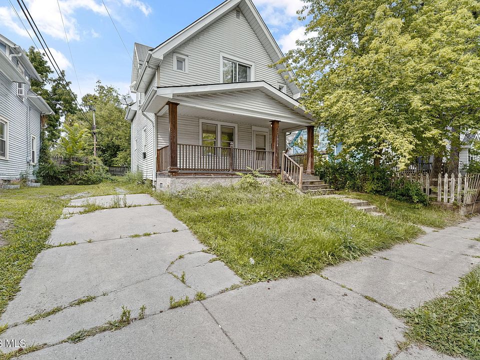 1st image of 1014 Berdan Ave