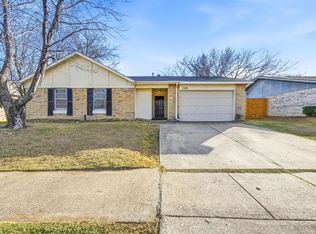 1718 Dorchester Dr, Arlington, TX 76014