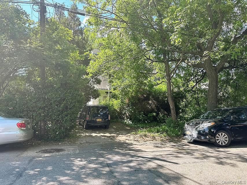 2nd image of 14730 Ash Avenue