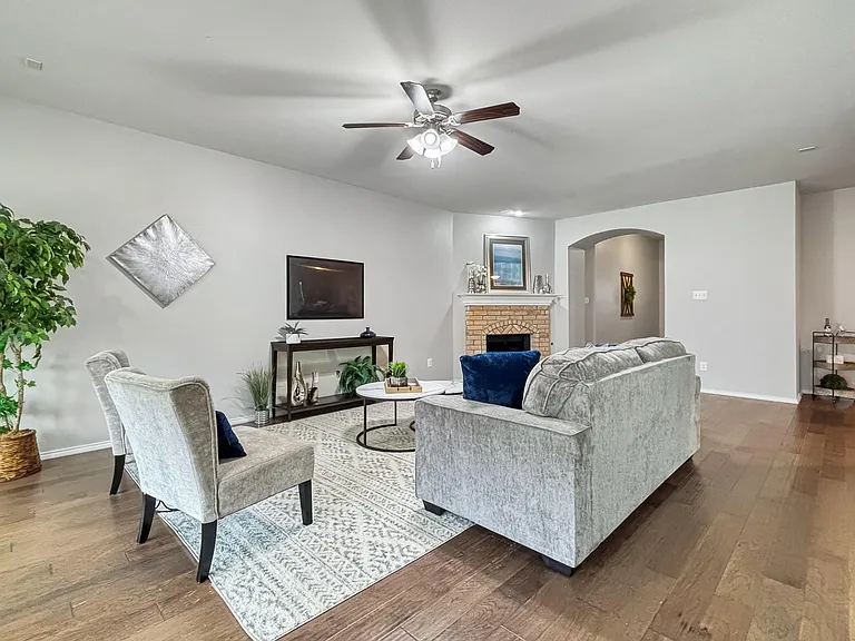 4408 Dashland Dr — Photo 6