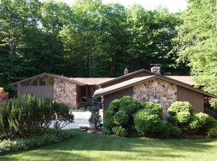 19753 Deer Run Ln, Strongsville, OH