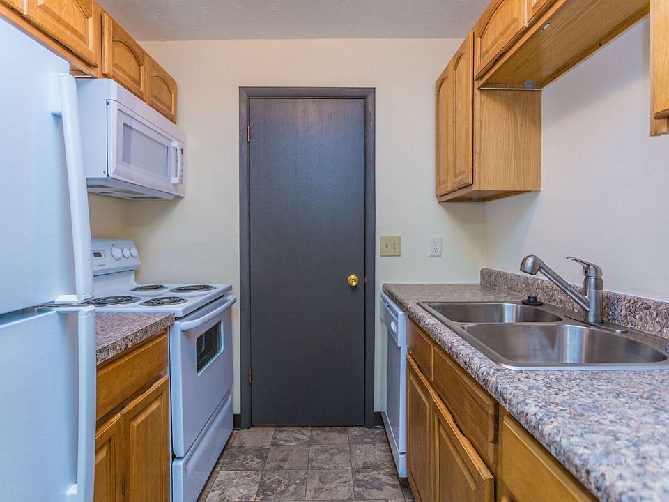 Timber Ridge Apartments 15 Holly Dr Girard OH Zillow