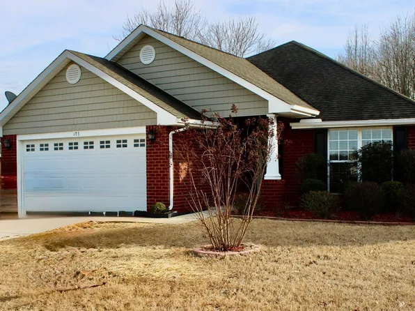 103 Misty Pointe Dr, Madison, AL 35757