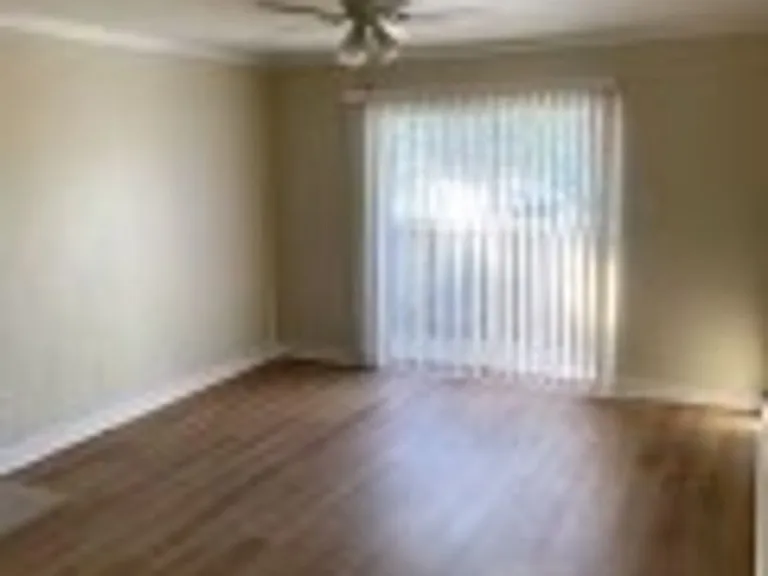 Thompson Square Apts., LLC — Photo 9