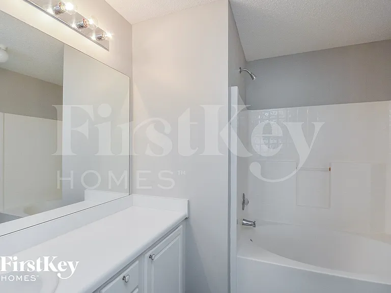 70 Fieldview Ln — Photo 9