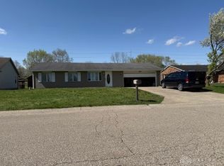 185 Baker Ln, Carlisle, OH