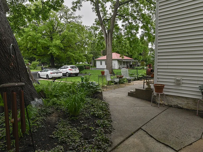506 West Main St — Photo 21