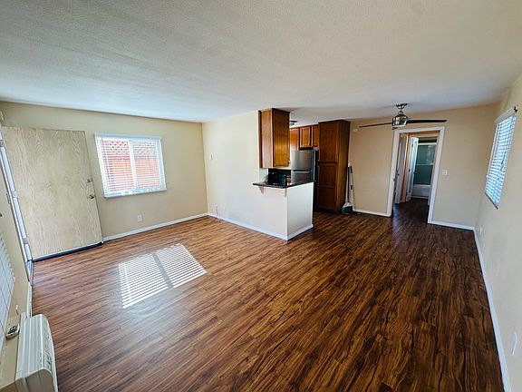 3rd image of 4411 Louisiana St APT 1
