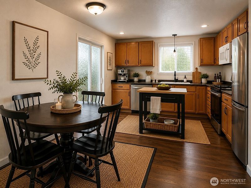 5th image of 17015 17th Avenue Ct E