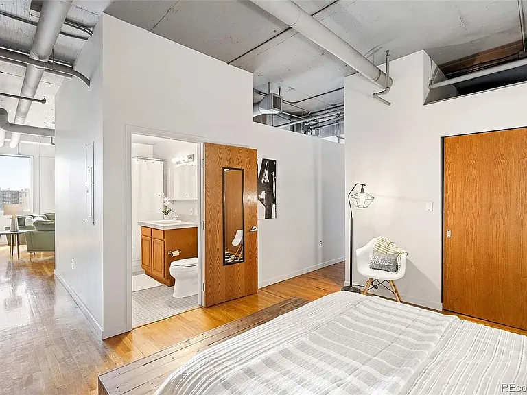 2020 Arapahoe St #1170 — Photo 8