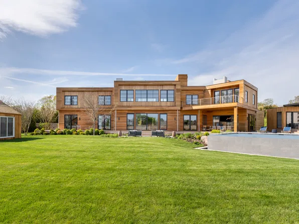 471 Sagaponack Rd, Sagaponack, NY 11962