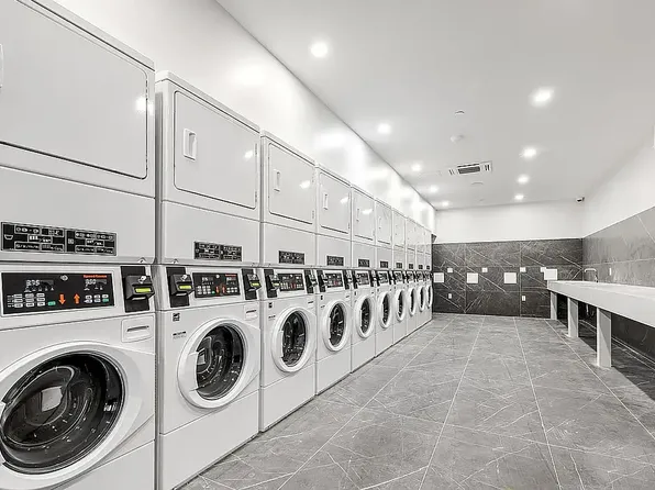 69 Adams Street image 6 of 17