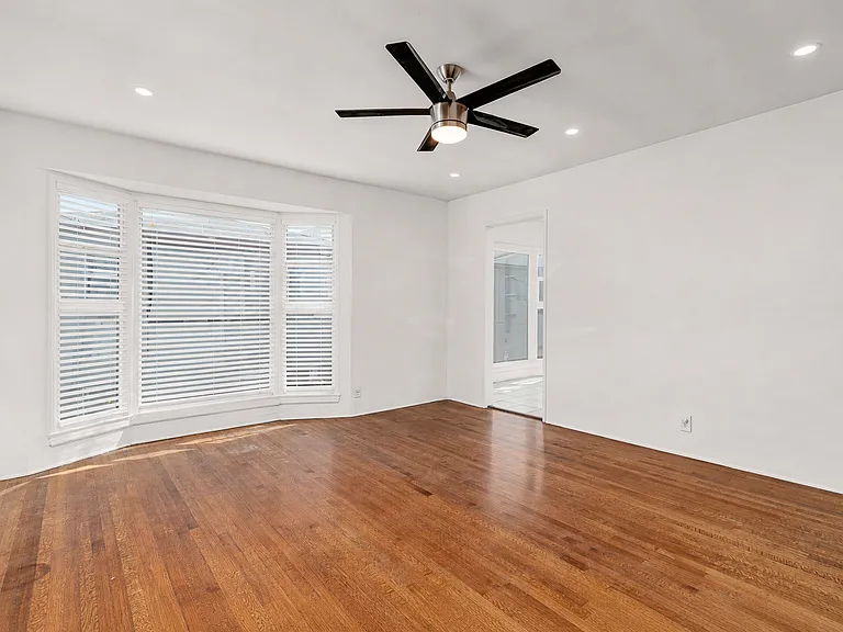 132 Bonito Ave #132 — Photo 10