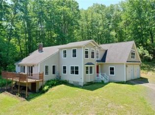 11 Old Stage Coach Rd, Higganum, CT 06441