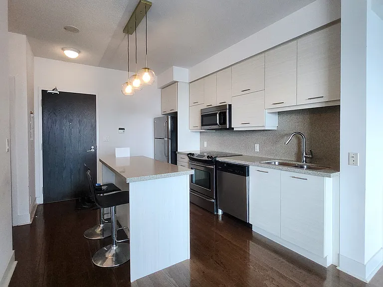 26 Norton Ave #1106 — Photo 9