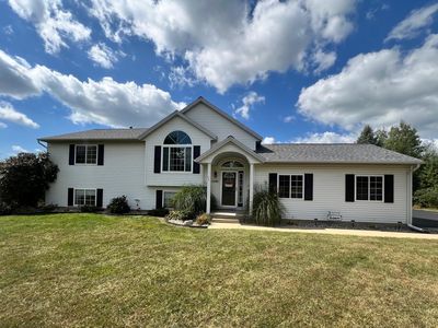 15091 Branch Ct, Cedar Springs, MI, 49319