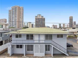 2221 Fern St, Honolulu, HI 96826
