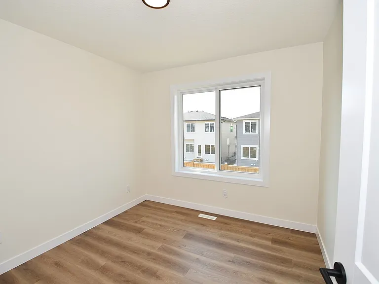 2131 5th Ave SW — Photo 18