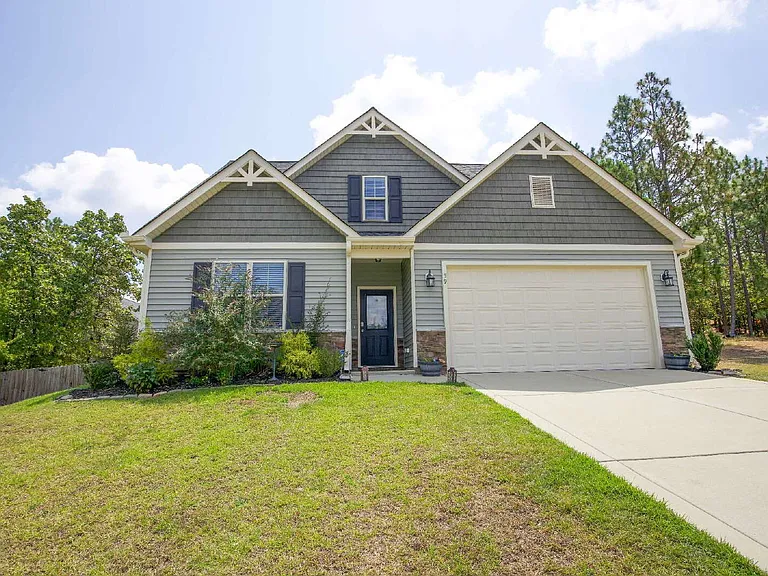 59 Cherry Hill Dr — Photo 4