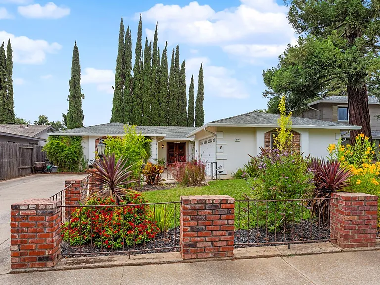 2650 Water Tree Way — Photo 36