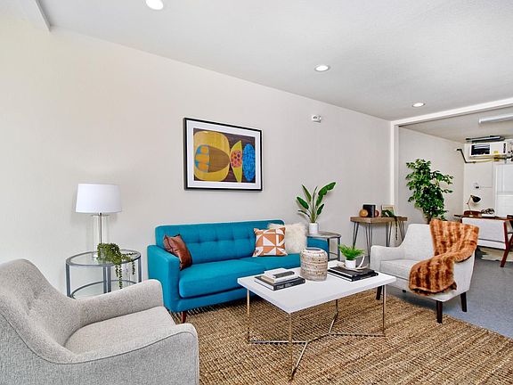 4th image of 6842 Mission St
