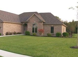 3965 Carmela Ct E, Bellbrook, OH