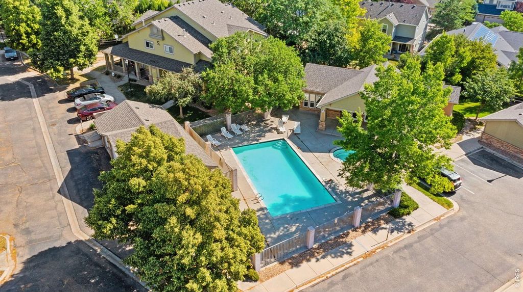 2702 Rigden Pkwy #G1