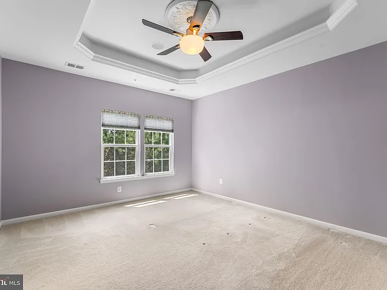 3218 Vogel Rd — Photo 18